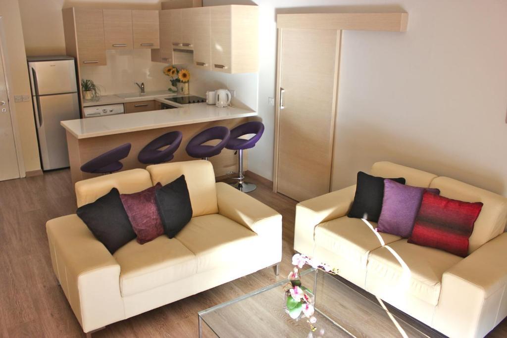 River Beach Apartments Limassol Phòng bức ảnh