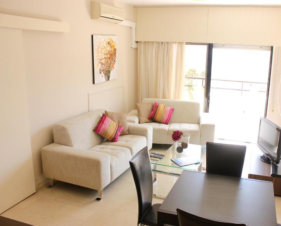 River Beach Apartments Limassol Phòng bức ảnh
